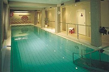 Aurora 4*